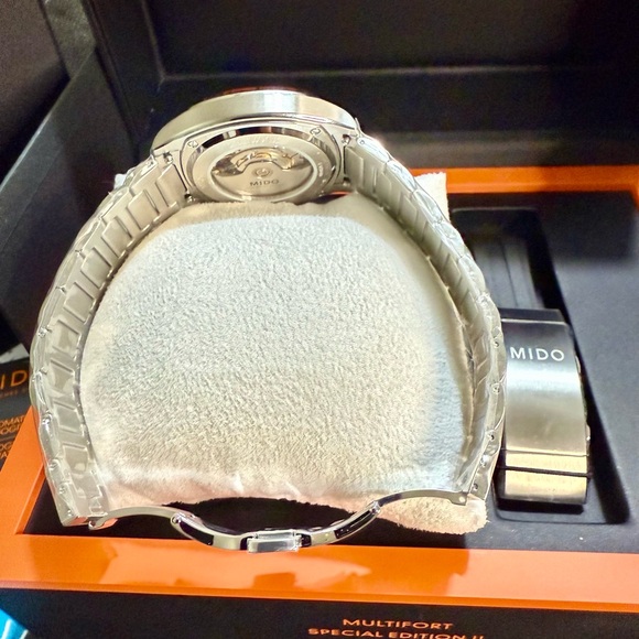 Mido Multifort TV Big Date Designer Classic Mens Watch Set. - Picture 4 of 8